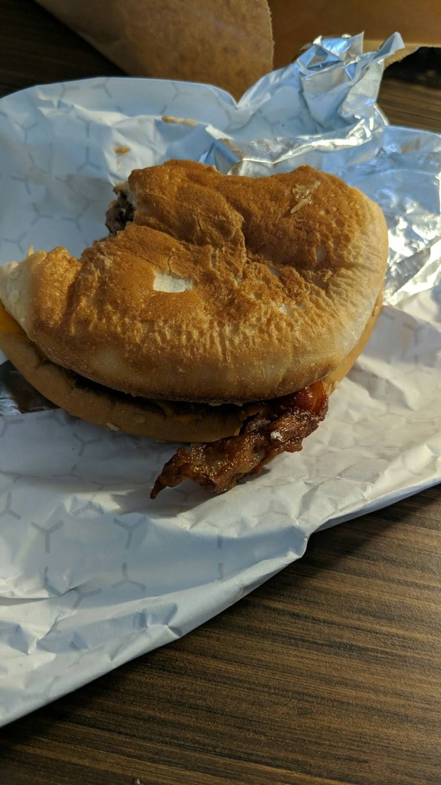 OBQ Burgers | restaurant | 602 Browns Line, Etobicoke, ON M8W 3V5, Canada | 4162530835 OR +1 416-253-0835