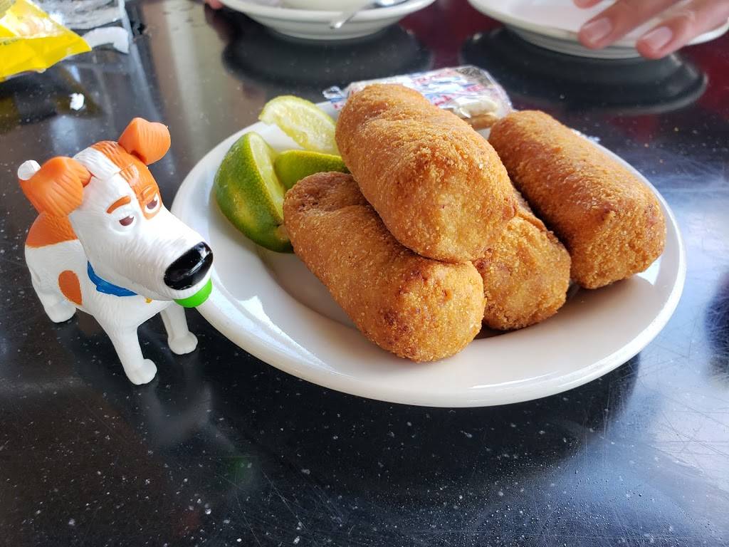 Sergios Cafe | restaurant | 13520 SW 120th St, Miami, FL 33186, USA | 3052782024 OR +1 305-278-2024