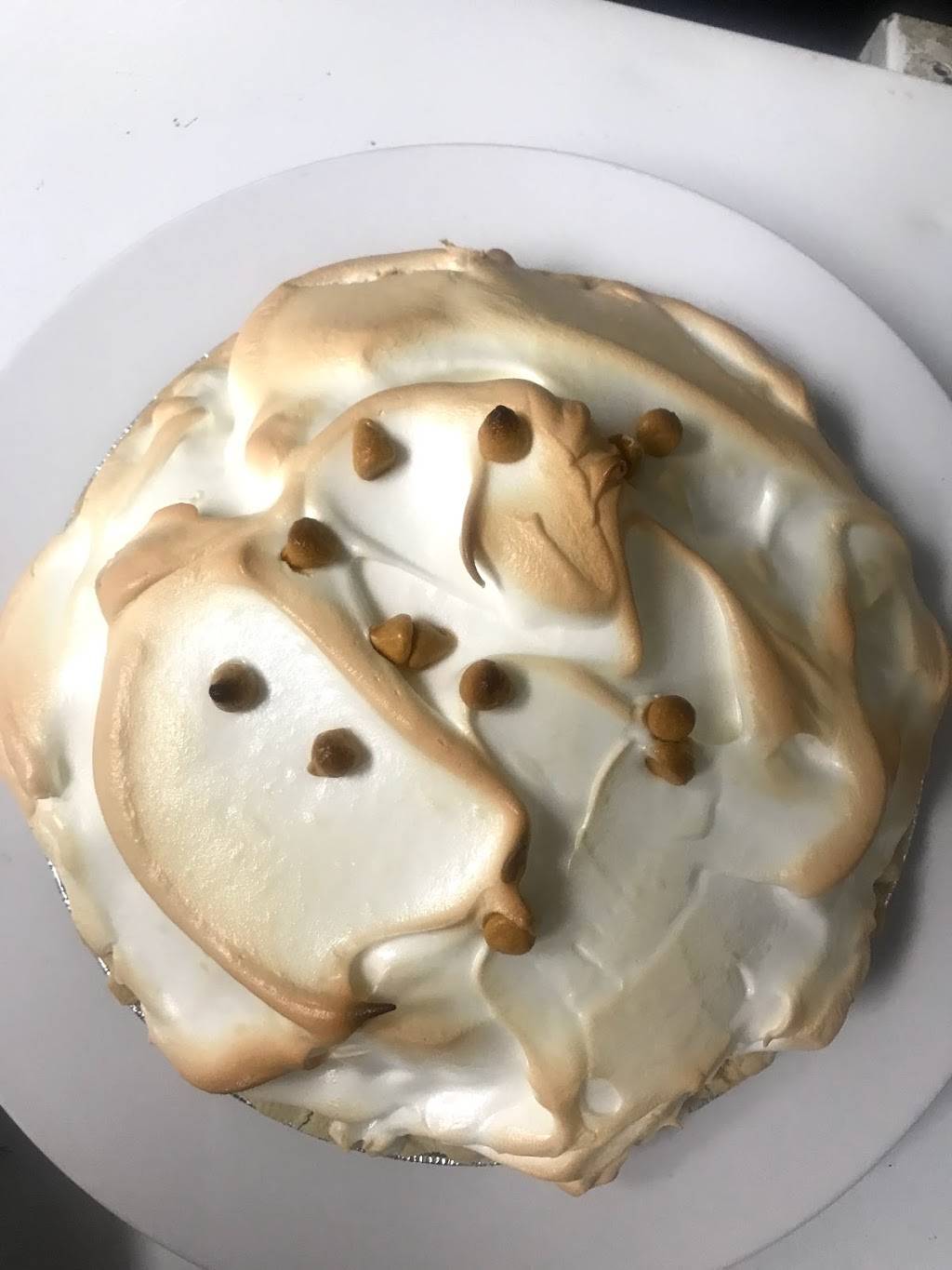 Off The Tracks Cafe | meal takeaway | 120 S Maple St, Dana, IN 47847, USA | 7656653016 OR +1 765-665-3016