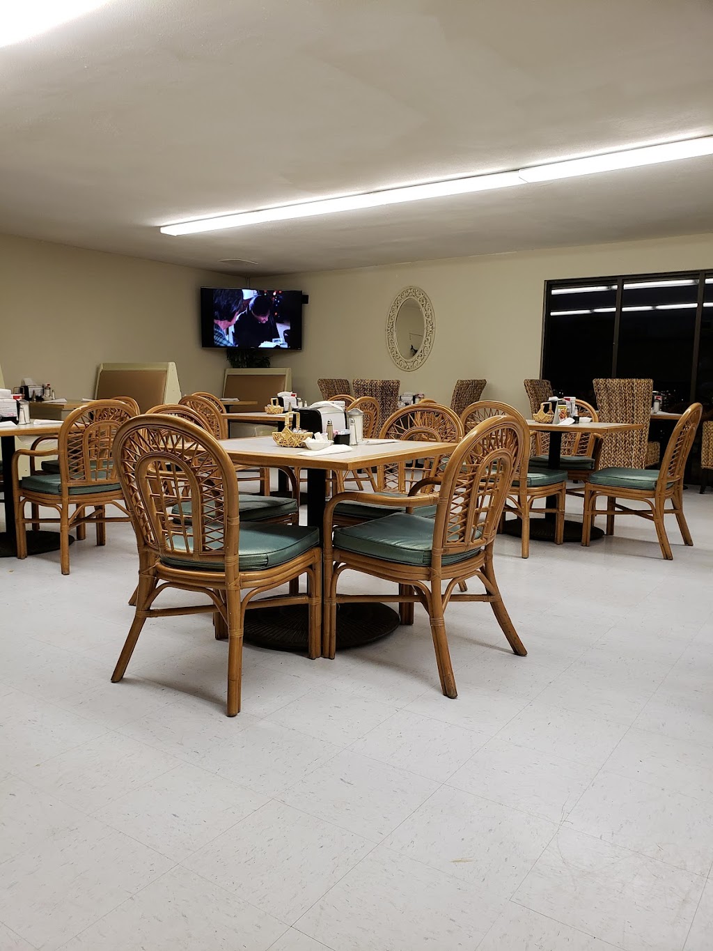 North 85 Diner/Pennys Place | restaurant | 6194 Hwy 85 N, Crestview, FL 32536, USA | 8503063277 OR +1 850-306-3277