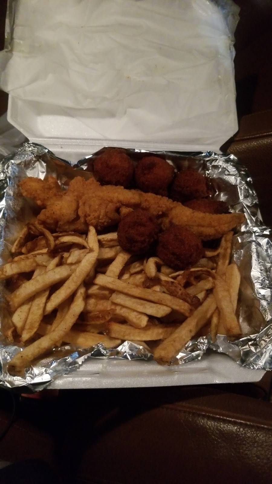 Blythewood Seafood Emporium & BBQ Haven | restaurant | 2000 Clemson Rd #6, Columbia, SC 29229, USA | 8035635295 OR +1 803-563-5295