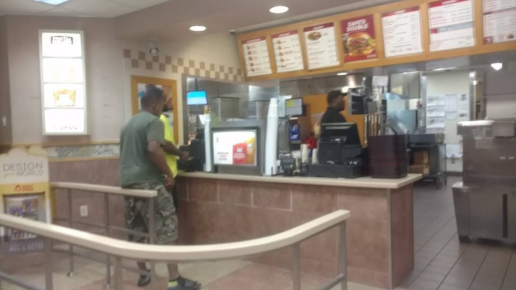 Wendys | restaurant | 4610 County Dr, Disputanta, VA 23842, USA | 8048634618 OR +1 804-863-4618