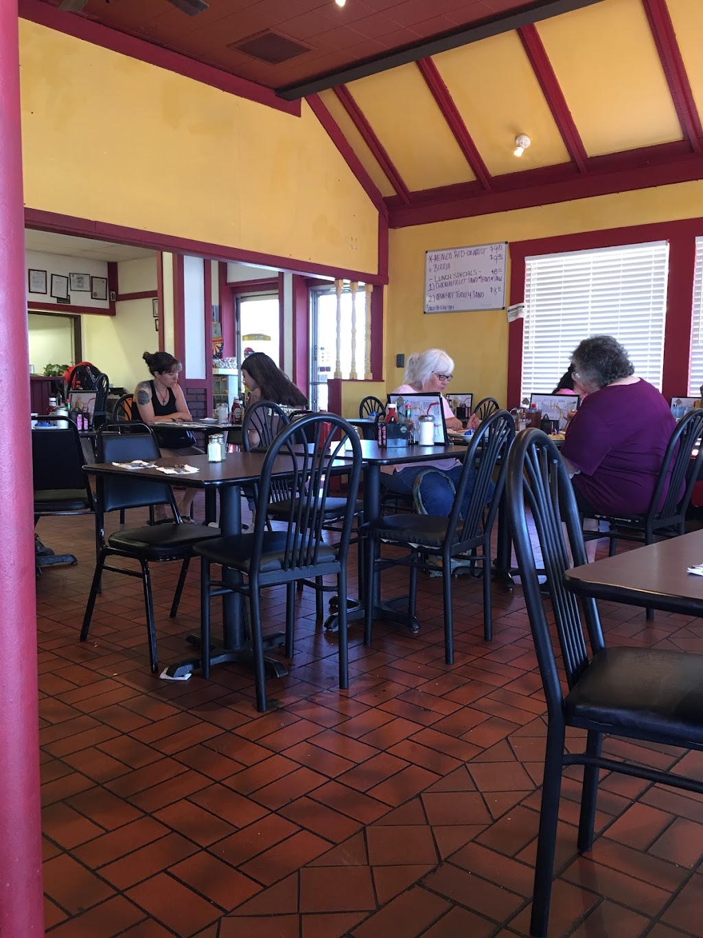 Breakfast Stop Family Restaurant | restaurant | 6135 E 22nd St, Tucson, AZ 85711, USA | 5202073250 OR +1 520-207-3250