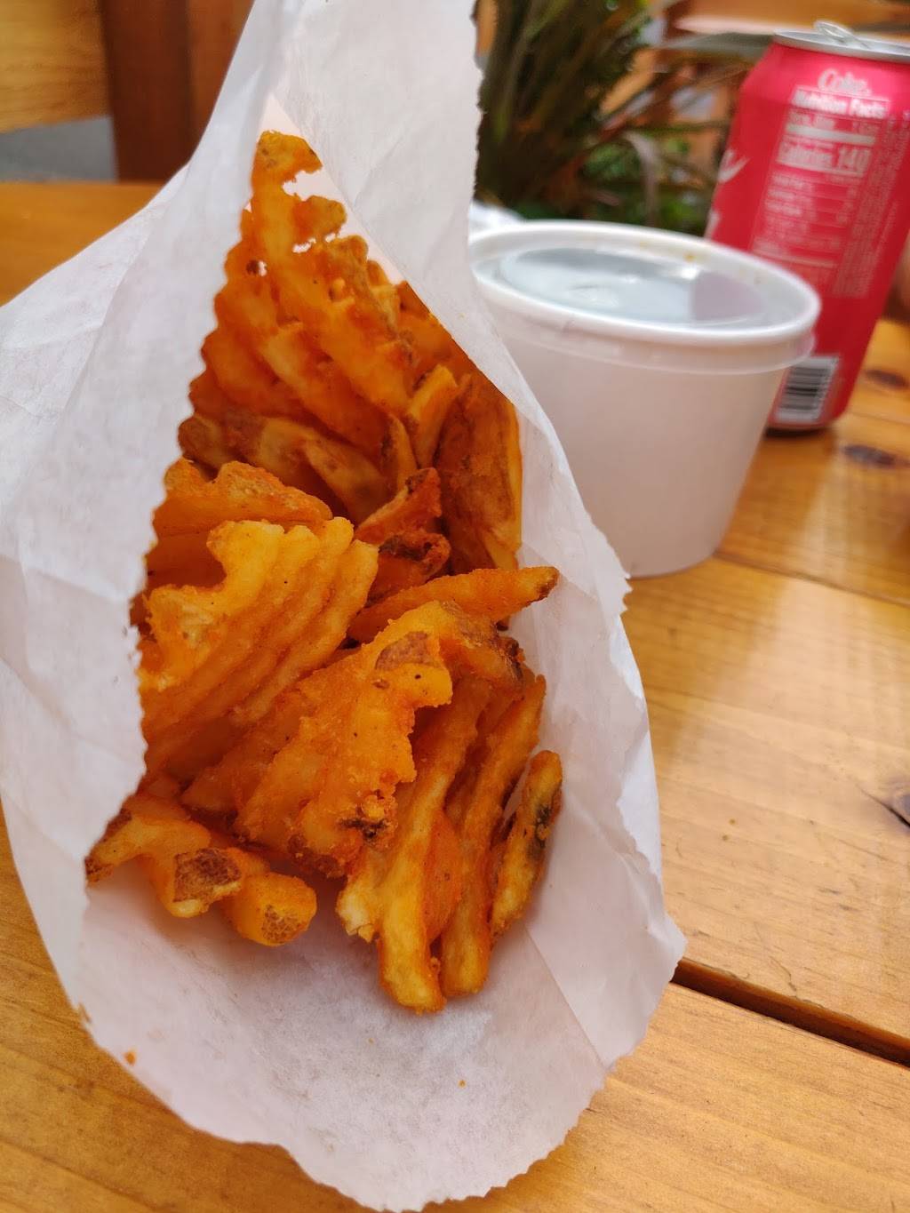 BAES Fried Chicken | restaurant | 1613 SE Bybee Blvd, Portland, OR 97202, USA | 9713526954 OR +1 971-352-6954