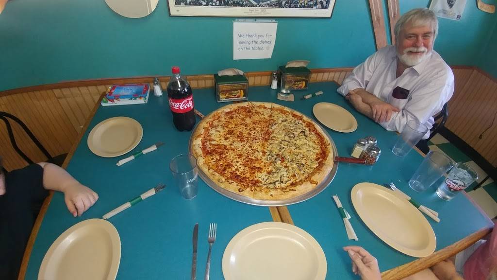 Donatellos Pizza | restaurant | 15 Village St, Concord, NH 03303, USA | 6037536000 OR +1 603-753-6000