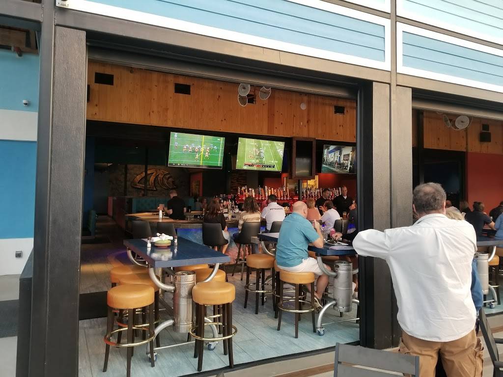 Rising Tide Tap & Table | restaurant | 523 Glen Cheek Dr, Port Canaveral, FL 32920, USA | 3215760676 OR +1 321-576-0676