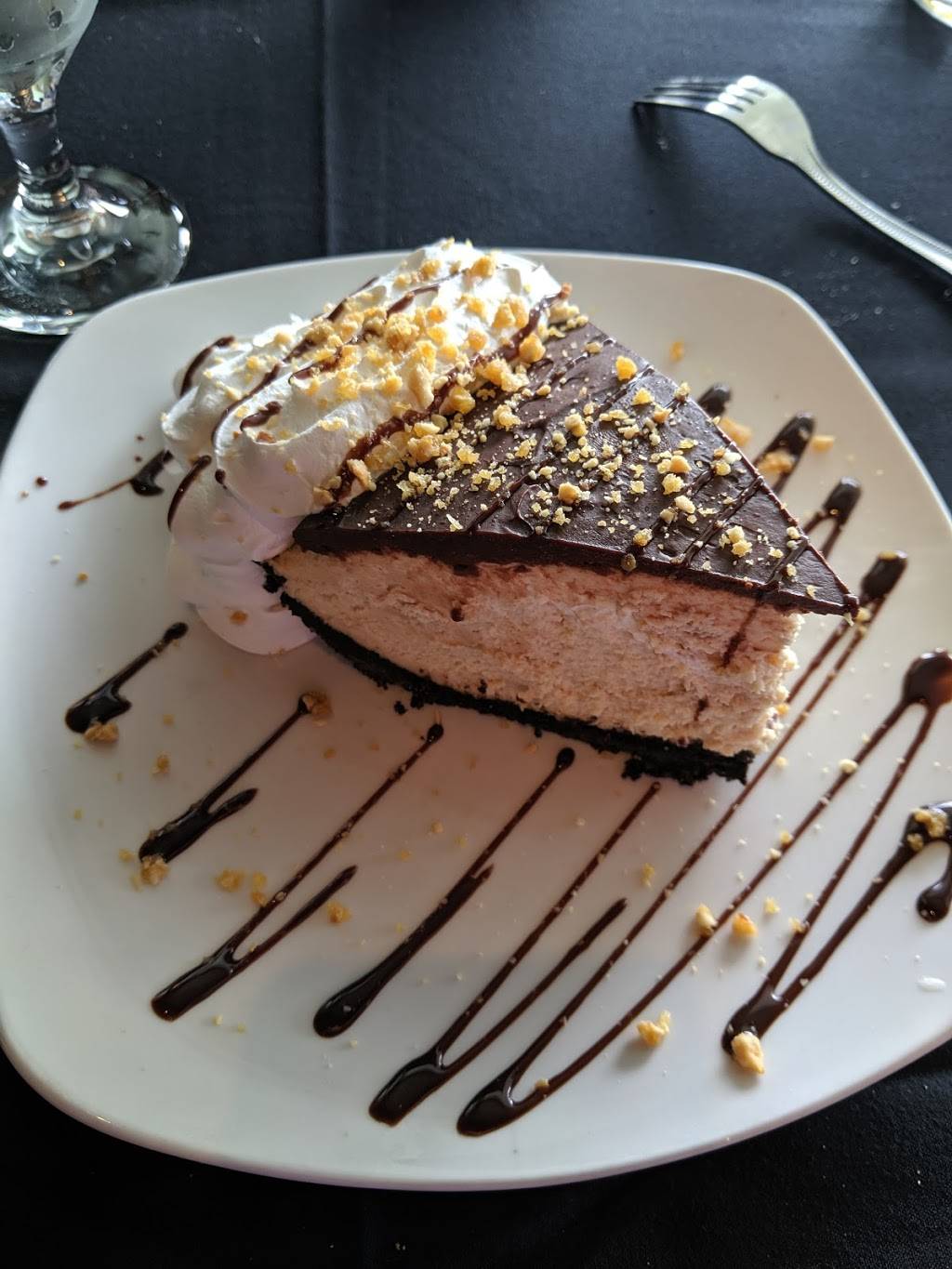 The Chophouse | restaurant | 1 American Way, Warren, OH 44484, USA | 3308562121 OR +1 330-856-2121