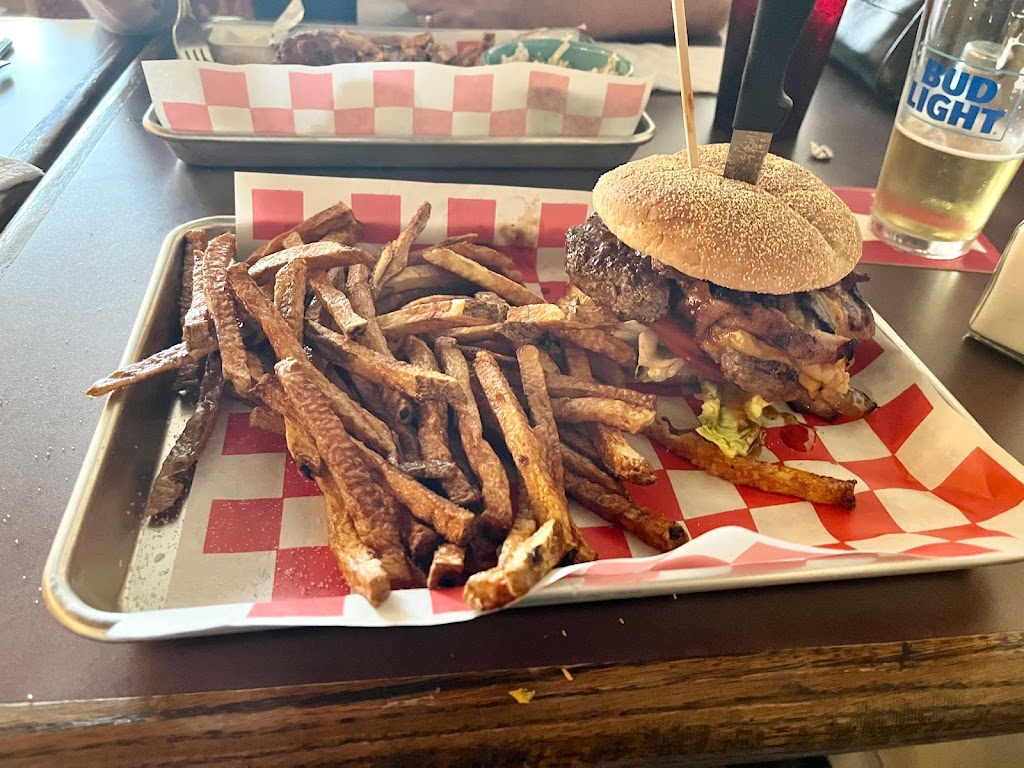 Timberwolves Restaurant | restaurant | 45 Main St, Mars Hill, ME 04758, USA | 2074251056 OR +1 207-425-1056