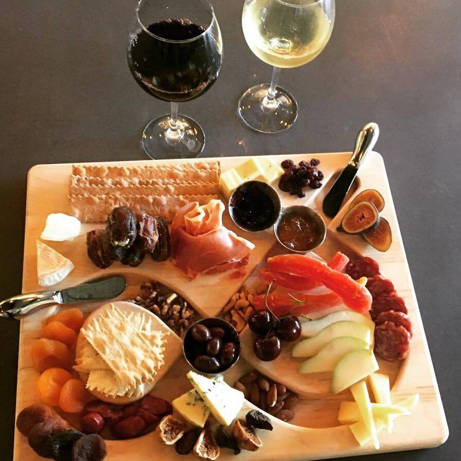 Delizioso European Bistro & Wine Bar | restaurant | 15111 Main St a105, Mill Creek, WA 98012, USA | 4252255733 OR +1 425-225-5733