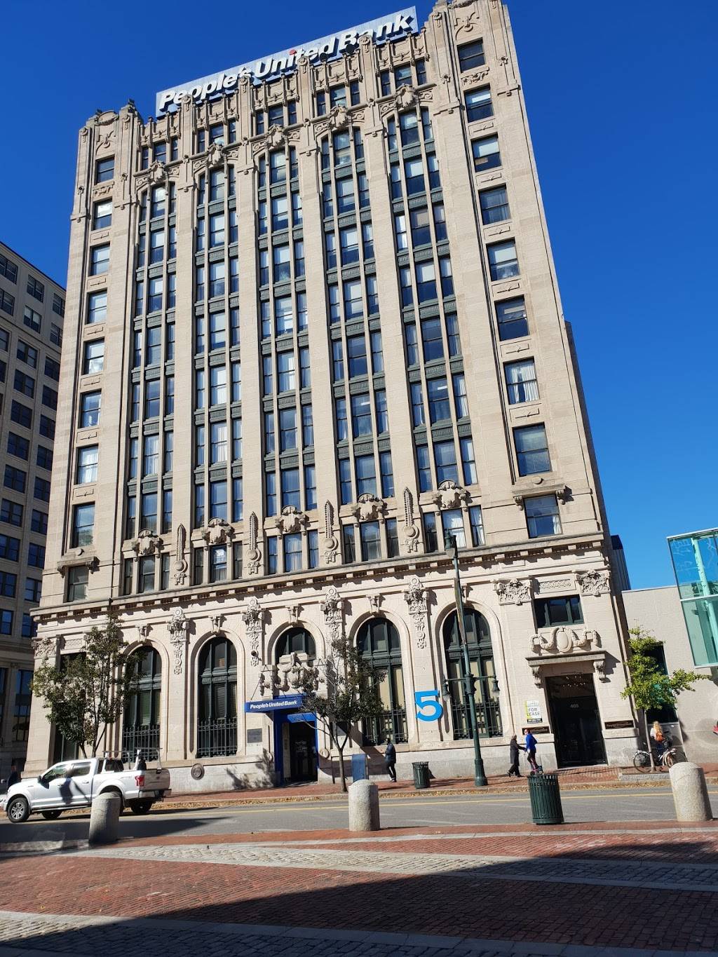 Visit Portland | shopping mall | 14 Ocean Gateway Pier, Portland, ME 04101, USA | 2077725800 OR +1 207-772-5800