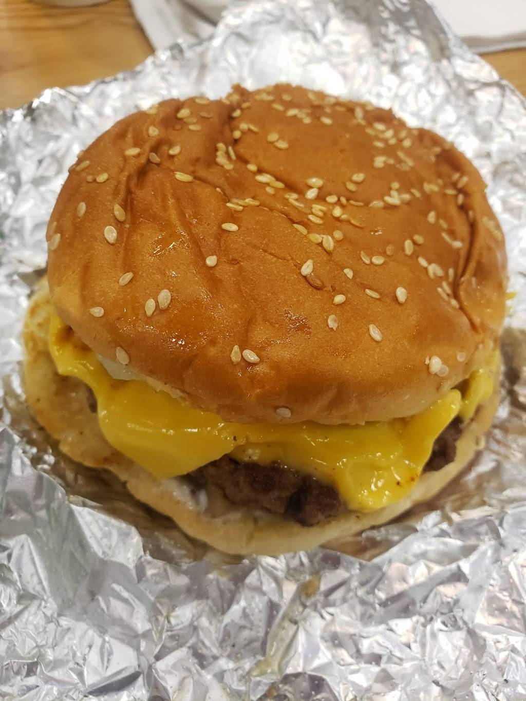 Five Guys | meal takeaway | 9630 Applecross Rd, Jacksonville, FL 32222, USA | 9045730900 OR +1 904-573-0900