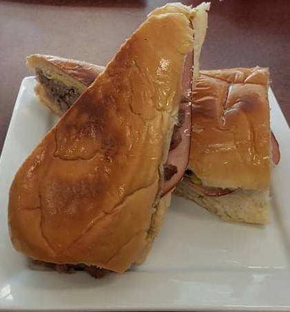 Henrys Cuban Cafe | restaurant | 3565 Jupiter Blvd SE, Palm Bay, FL 32909, USA | 3213273630 OR +1 321-327-3630