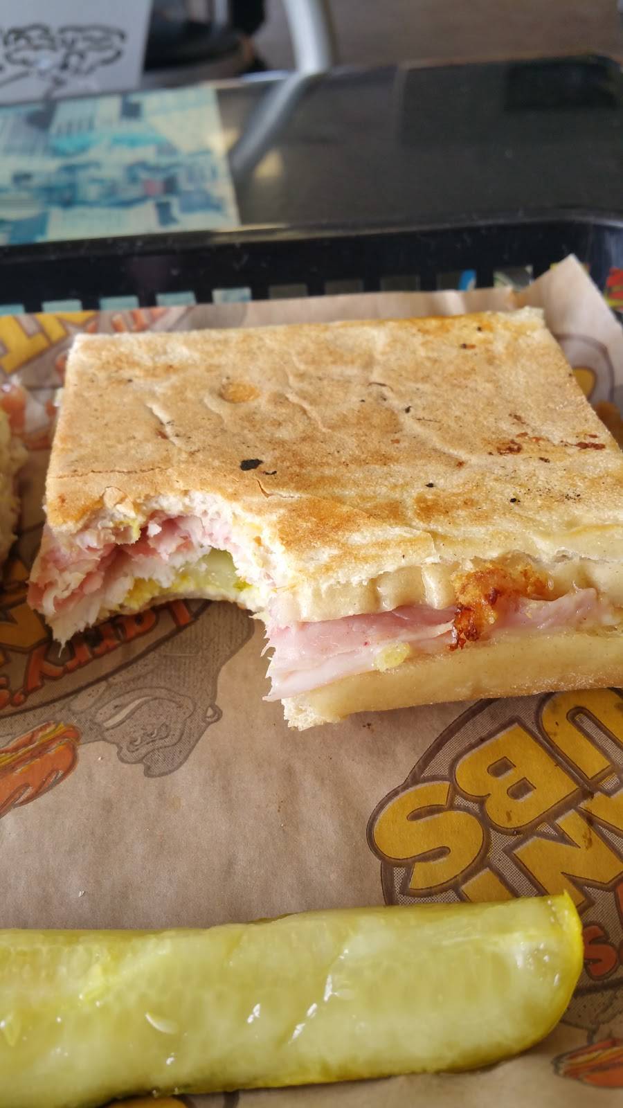 Larrys Giant Subs | meal takeaway | 5733 Roosevelt Blvd, Jacksonville, FL 32244, USA | 9044469500 OR +1 904-446-9500