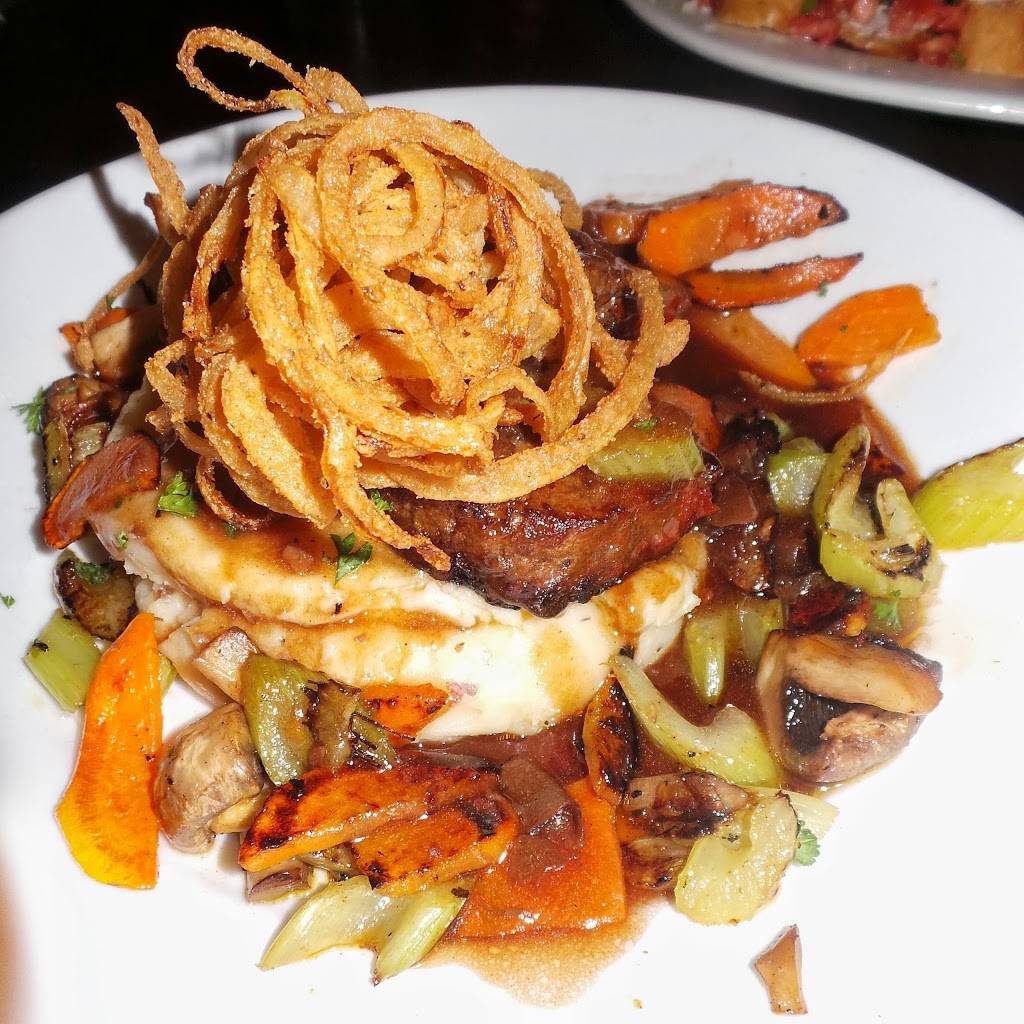 Houlihans | restaurant | 55 US-1, New Brunswick, NJ 08901, USA | 7324480500 OR +1 732-448-0500