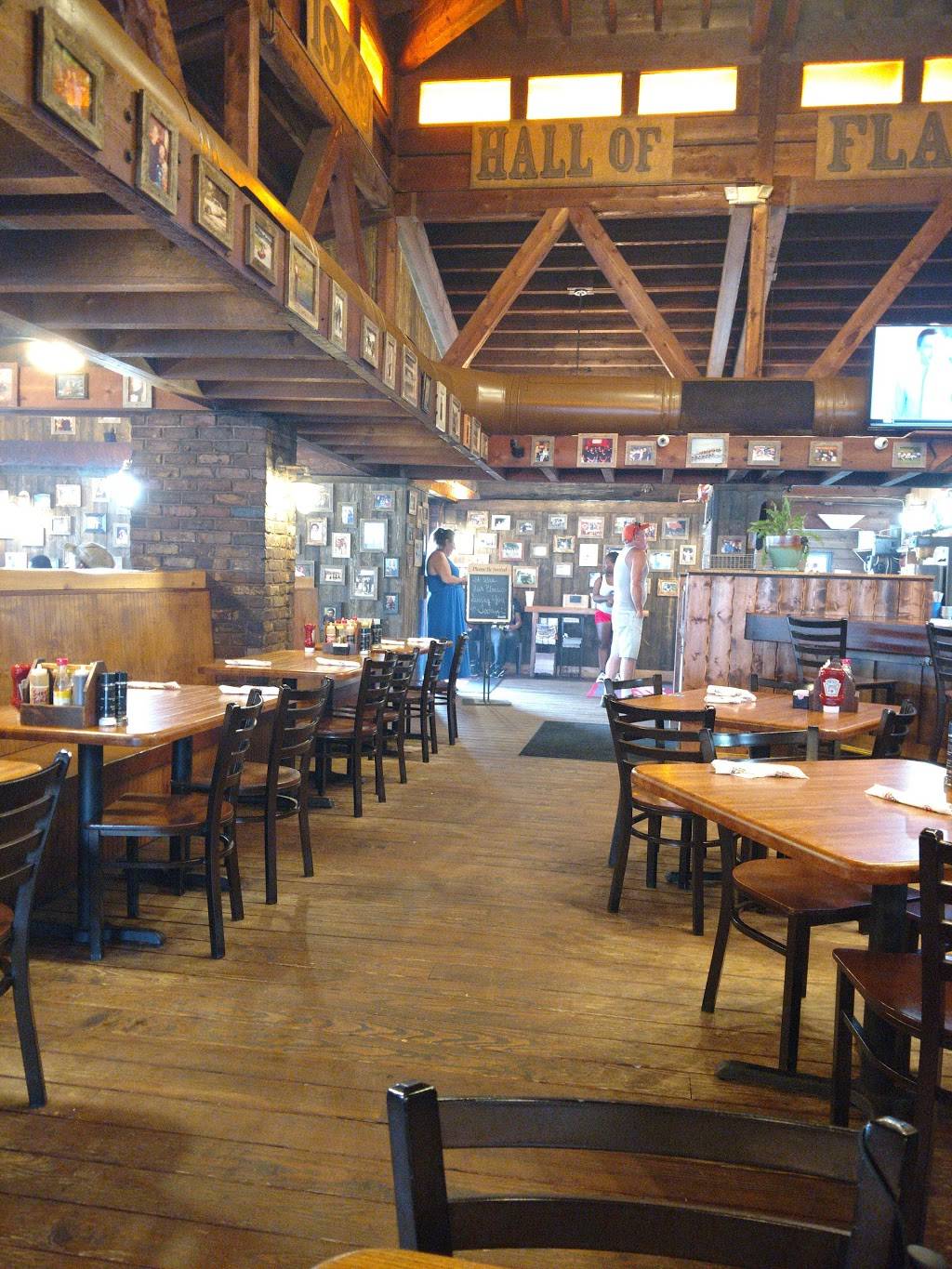 Bonos Pit Bar-B-Q | restaurant | 705 Lane Ave S, Jacksonville, FL 32205, USA | 9047831404 OR +1 904-783-1404