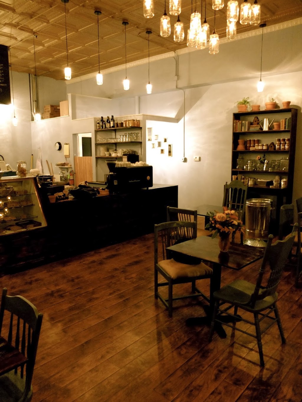 Mason Jar | bakery | 101 F St, Cheney, WA 99004, USA | 5093598052 OR +1 509-359-8052