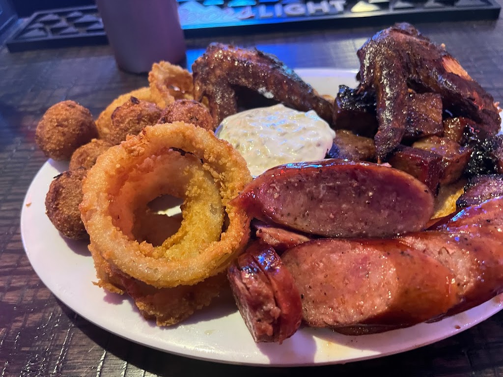 Brick’s Rockin’ BBQ | restaurant | 110 W 11th St, Hays, KS 67601, USA | 7856214227 OR +1 785-621-4227