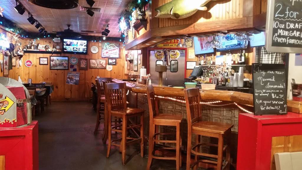 Famous Daves Bar-B-Que | restaurant | 208 Advantage Pl, Knoxville, TN 37922, USA | 8656949990 OR +1 865-694-9990