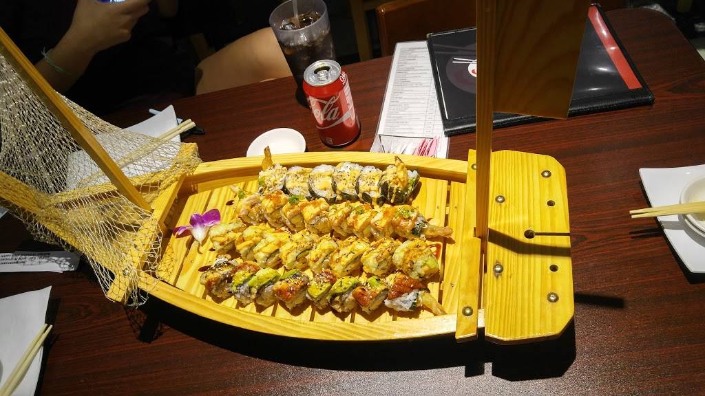 Sushi Catcher | restaurant | 6334 W Bell Rd, Glendale, AZ 85308, USA | 6237488006 OR +1 623-748-8006