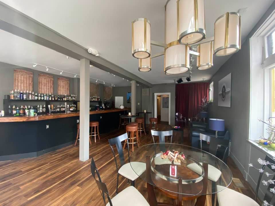 The Orbit Room OTR | restaurant | 1833 Vine St, Cincinnati, OH 45202, United States | 4153749592 OR +1 415-374-9592