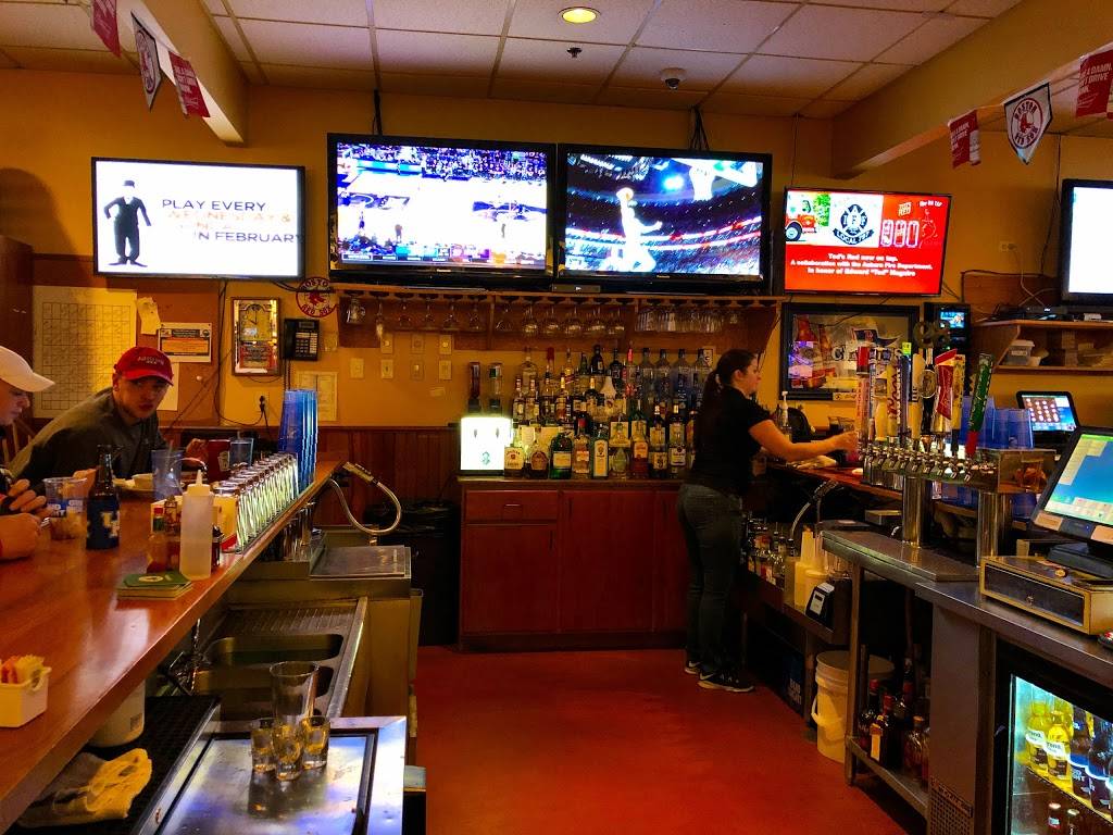 Gippers Sports Grill | restaurant | 120 Center St, Auburn, ME 04210, USA | 2077860715 OR +1 207-786-0715