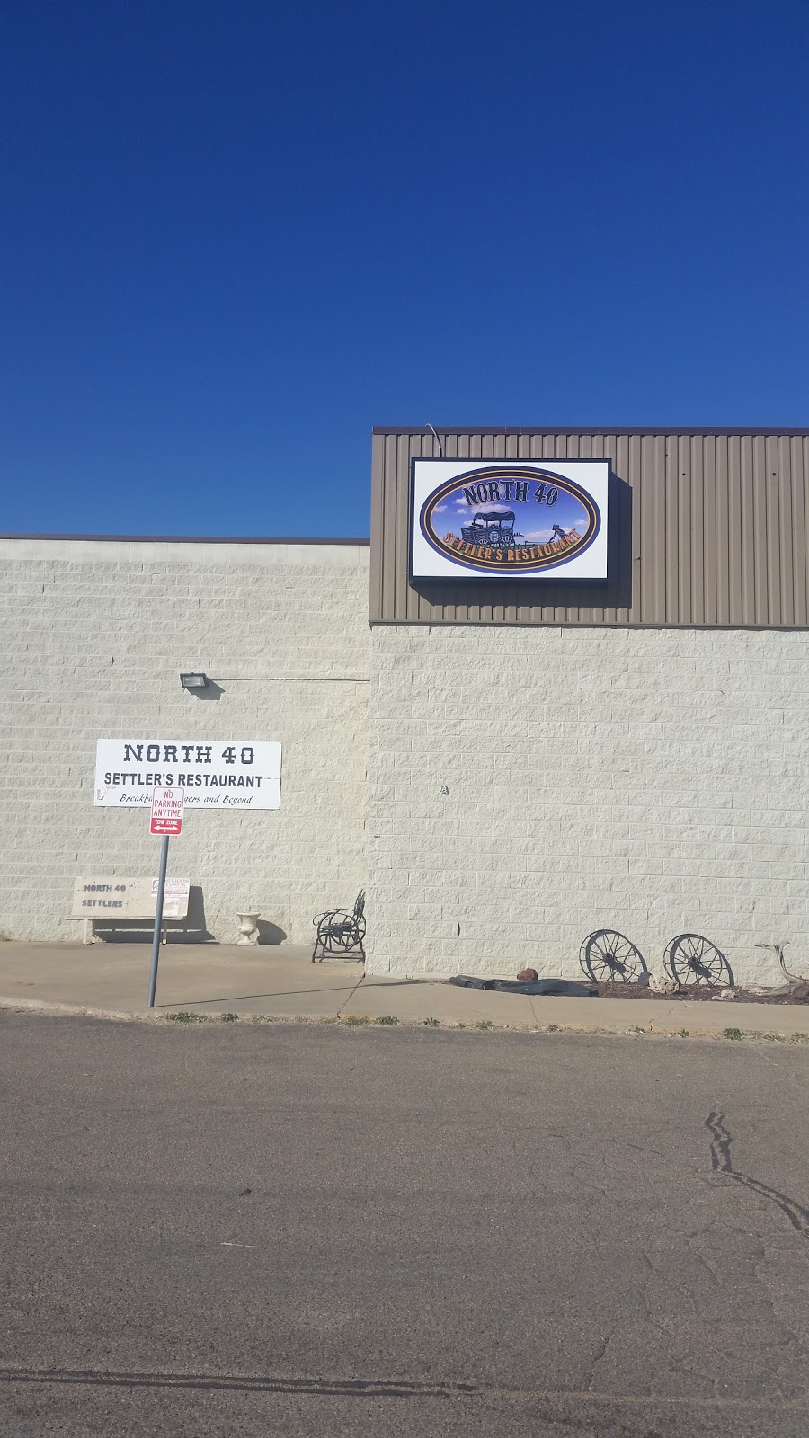 North 40 Settlers | restaurant | 2545 Perryton Pkwy, Pampa, TX 79065, USA | 8066696237 OR +1 806-669-6237