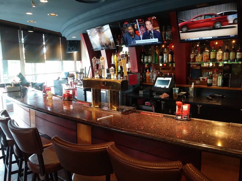 Red Robin Gourmet Burgers and Brews | restaurant | 101 W Main St, Newark, DE 19702, USA | 3024559000 OR +1 302-455-9000