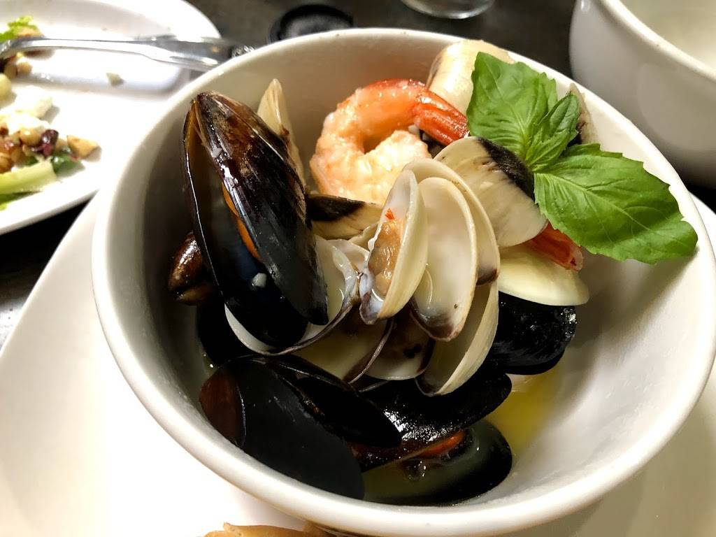 The Shire Bar & Bistro | restaurant | 465 NW Chehalis Ave, Chehalis, WA 98532, USA | 3607483720 OR +1 360-748-3720