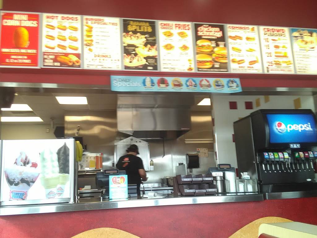 Wienerschnitzel | restaurant | 1400 E Noble Ave, Visalia, CA 93292, USA | 5597472523 OR +1 559-747-2523