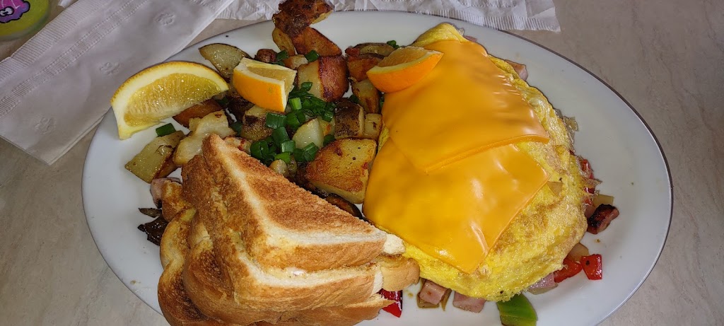 Kristinas Restaurant | restaurant | 250 W 5th St, Eureka, CA 95501, USA | 7074443322 OR +1 707-444-3322