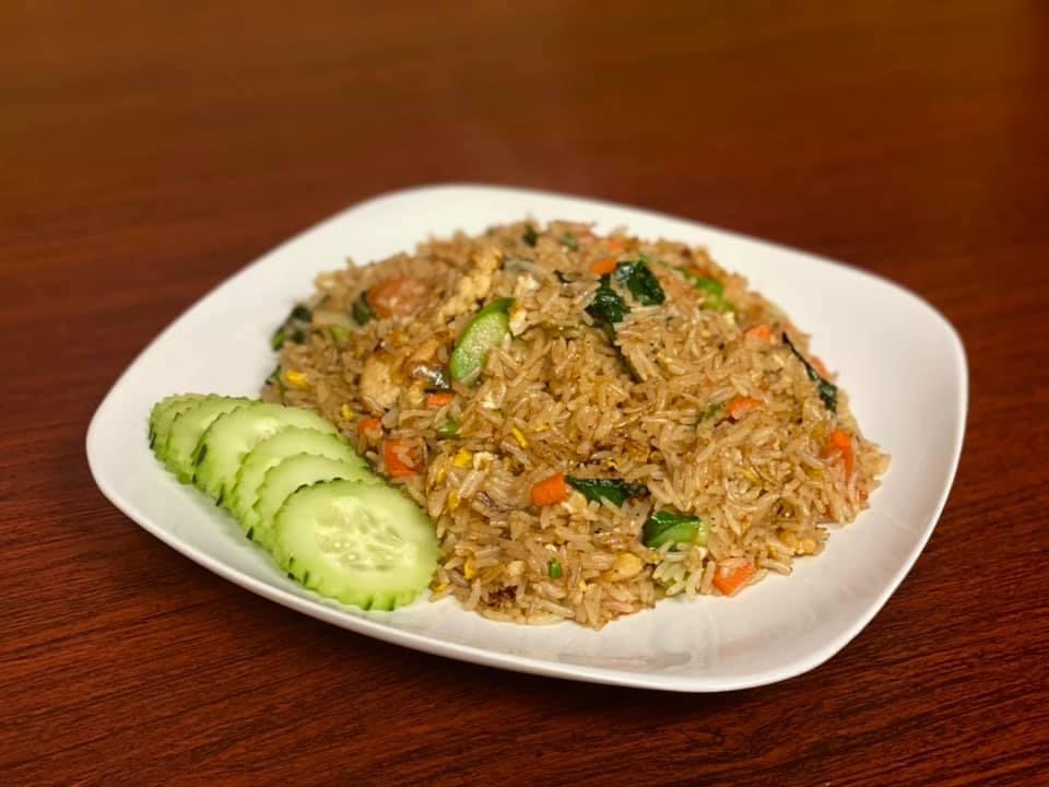 Yummis Cuisine | restaurant | 1908 Campbell Rd, La Crosse, WI 54601, USA | 6085191524 OR +1 608-519-1524