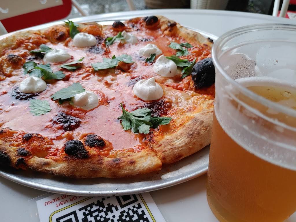 Pizza Lobo | meal takeaway | 3000 W Fullerton Ave, Chicago, IL 60647, USA | 3122651745 OR +1 312-265-1745