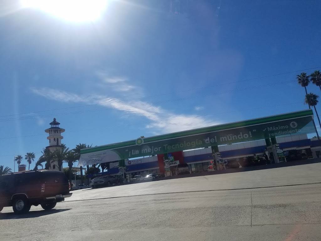 BP | meal takeaway | Rosarito - Ensenada 16804 Fraccionamiento Cantamar, Benito Juárez García Sur, Sur, 22710 Rosarito, B.C., Mexico | 016535172100 OR +52 653 517 2100