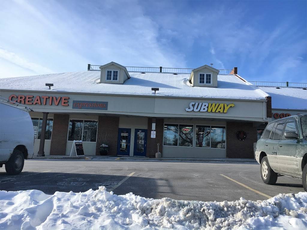 Subway | restaurant | 714 S Whitney Way, Madison, WI 53711, USA | 6084421488 OR +1 608-442-1488