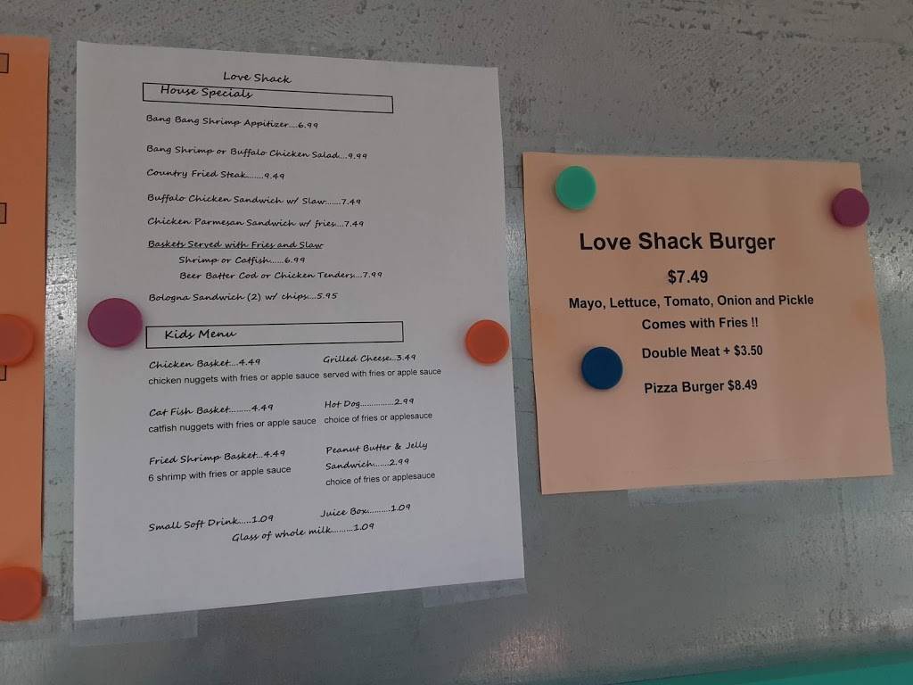 Love Shack | restaurant | 8244 Woolmarket Rd, Biloxi, MS 39532, USA | 2283962181 OR +1 228-396-2181