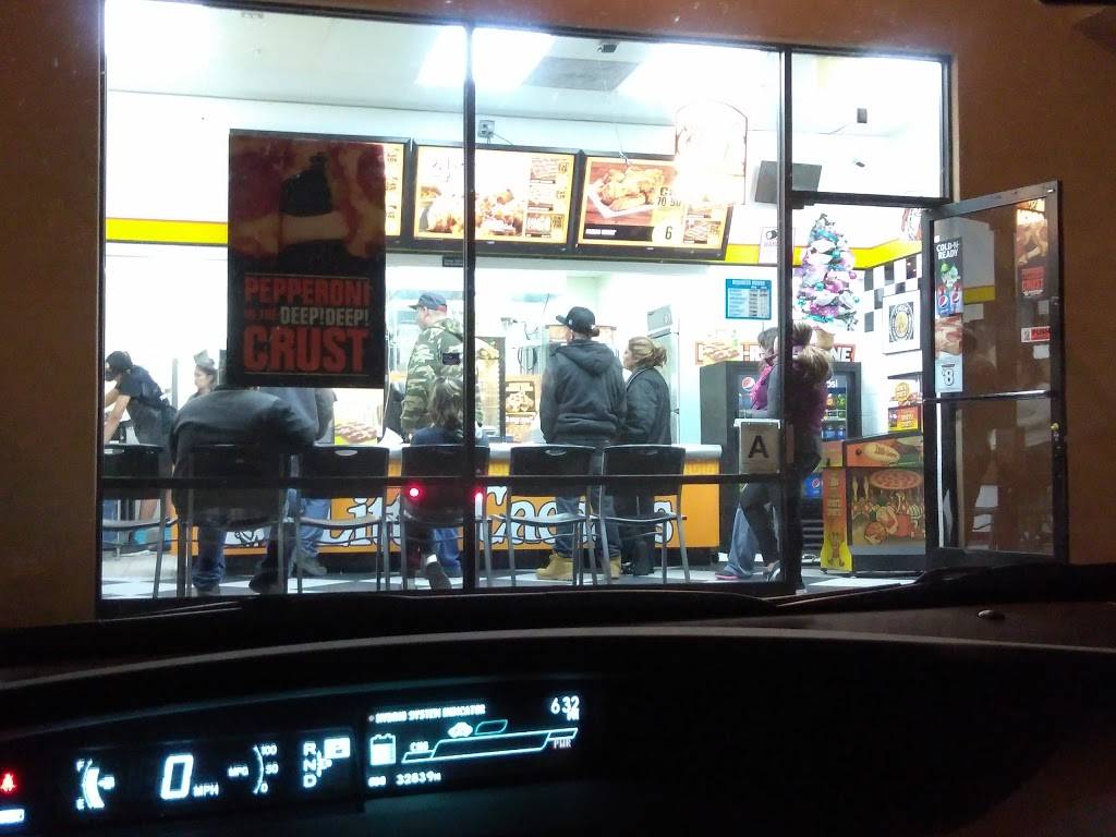 Little Caesars Pizza | restaurant | 13313 Palm Dr L, Desert Hot Springs, CA 92240, USA | 7603292343 OR +1 760-329-2343