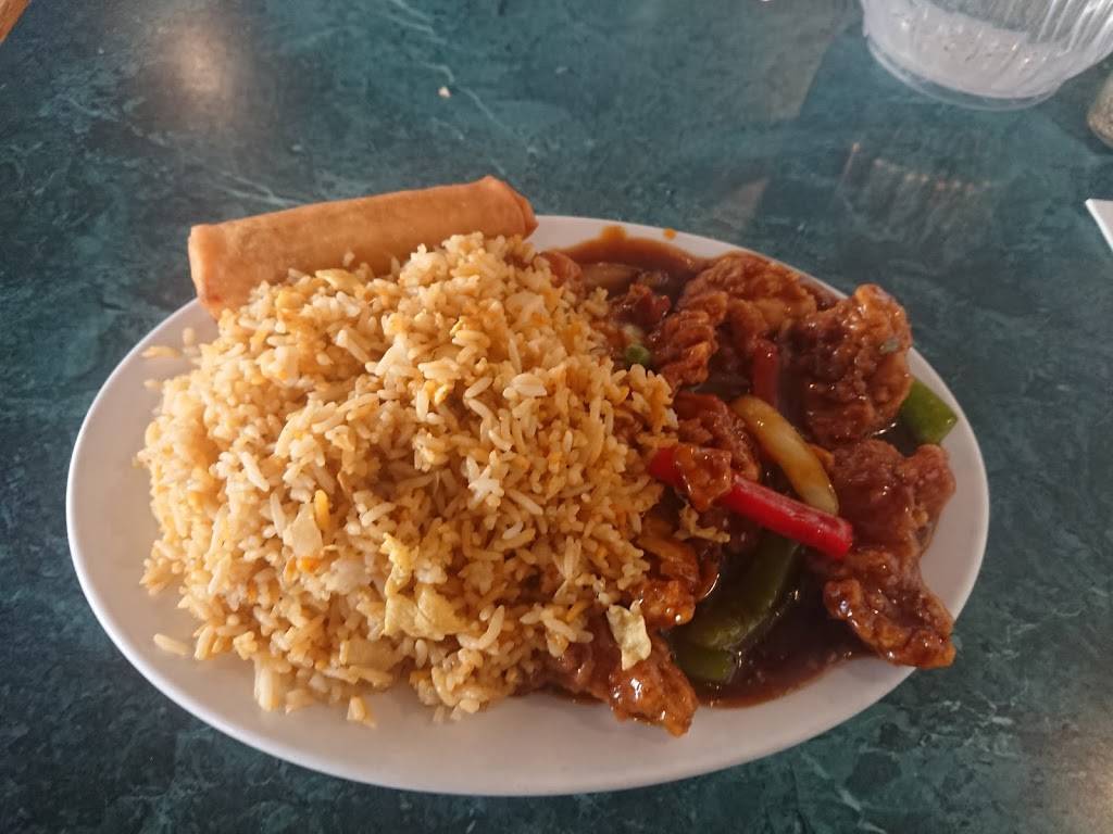 China Palace | restaurant | 3530 Derry Rd E, Mississauga, ON L4T 4E3, Canada | 9054051118 OR +1 905-405-1118