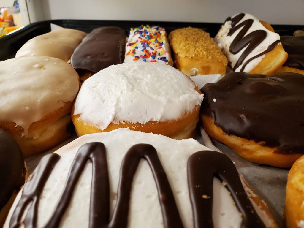 Hull Coop | restaurant | 1207 Black Forest Rd, Hull, IA 51239, USA | 7124391140 OR +1 712-439-1140