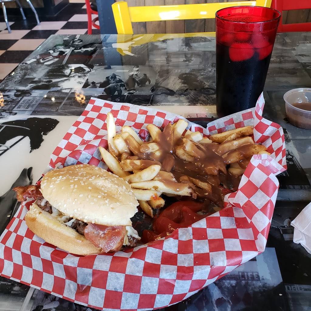 Woody Burger & Pizzeria | restaurant | 102 Ottawa St E, Havelock, ON K0L 1Z0, Canada | 7057781010 OR +1 705-778-1010