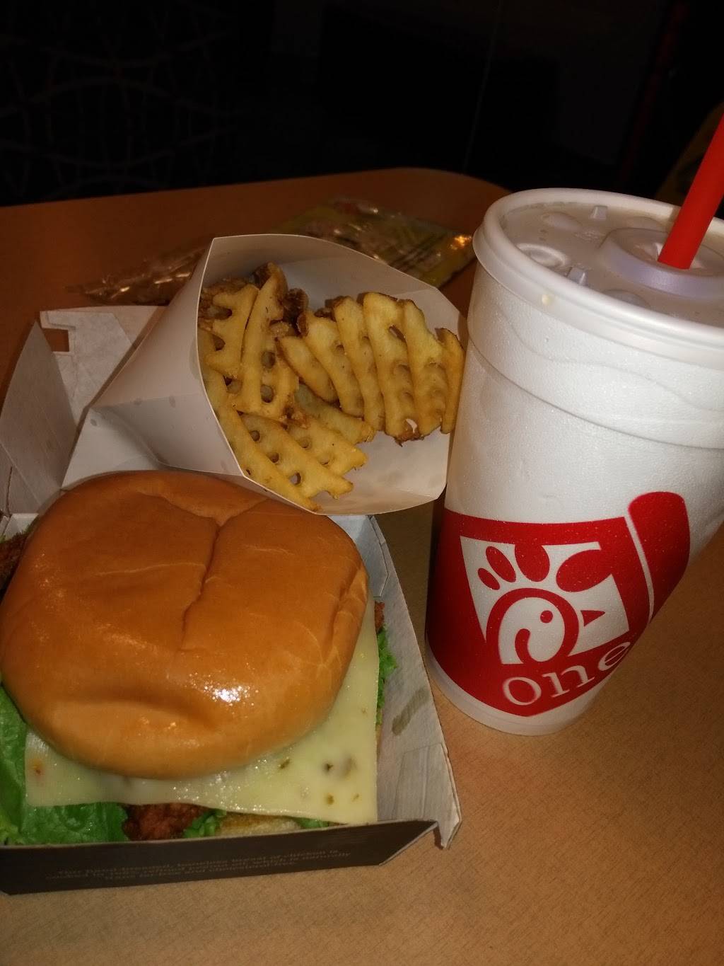 Chick-fil-A | restaurant | 20010 Southwest Fwy, Sugar Land, TX 77479, USA | 2813427800 OR +1 281-342-7800