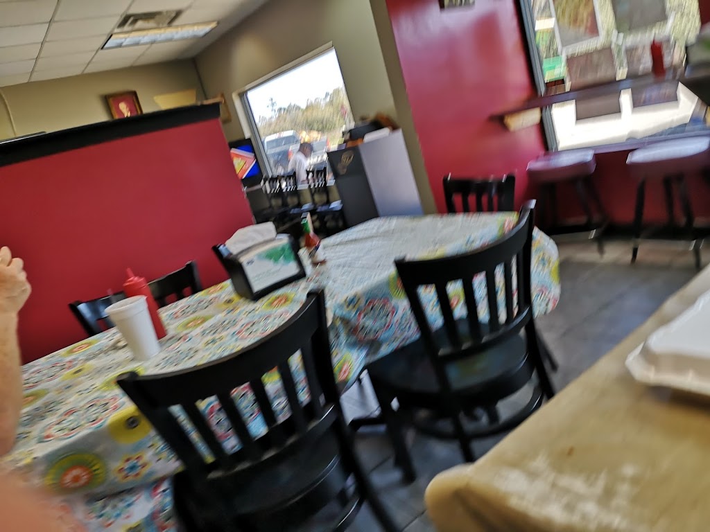 Lindys Fried Chicken | restaurant | 35 River Park Dr, Midway, FL 32343, USA | 8505804002 OR +1 850-580-4002