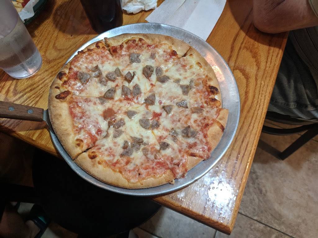 Mussos Italian Restaurant | restaurant | 406 E Broadway, Red Lion, PA 17356, USA | 7172464573 OR +1 717-246-4573