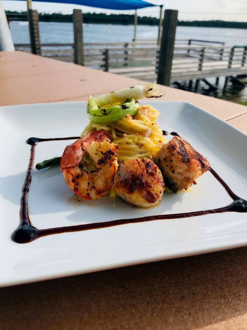 Splashes Bistro | restaurant | 14086 Centerline Dr, Orlando, FL 32827, USA | 4072329873 OR +1 407-232-9873