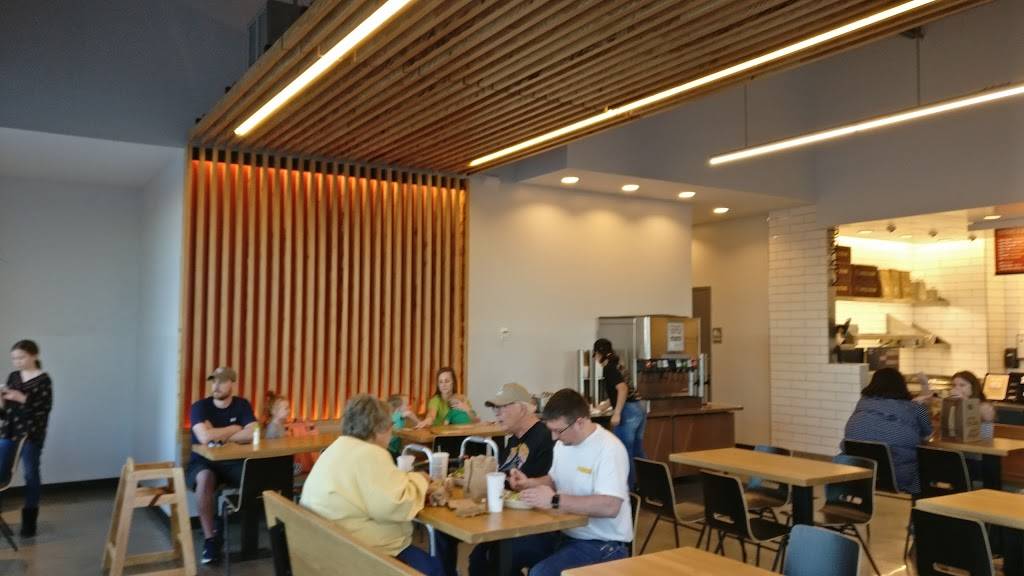 Chipotle Mexican Grill | restaurant | 10410 S Memorial Dr Ste A, Tulsa, OK 74133, USA | 9183643564 OR +1 918-364-3564