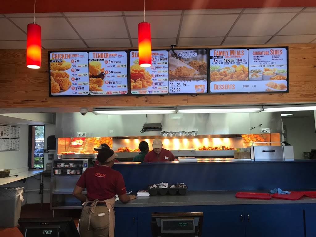 Popeyes Louisiana Kitchen | restaurant | 233 W Hillsboro Blvd, Deerfield Beach, FL 33441, USA | 9544272616 OR +1 954-427-2616