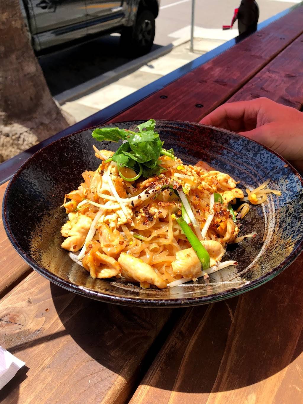 Hot or Not Thai | restaurant | 4965 Cass St, San Diego, CA 92109, USA | 6193691688 OR +1 619-369-1688