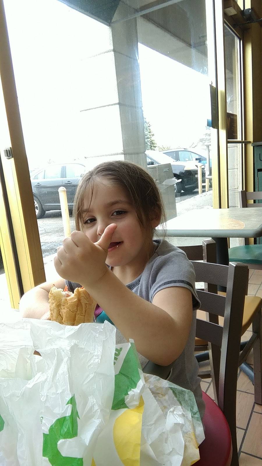 Subway | restaurant | 28645 Northwestern Hwy, Southfield, MI 48034, USA | 2483532242 OR +1 248-353-2242