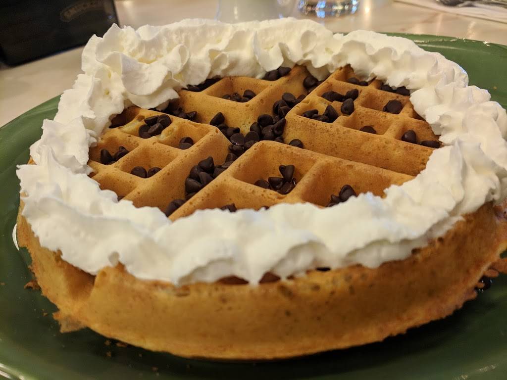 Yours Truly Rockside | restaurant | 8111 Rockside Rd, Valley View, OH 44125, USA | 2165248111 OR +1 216-524-8111