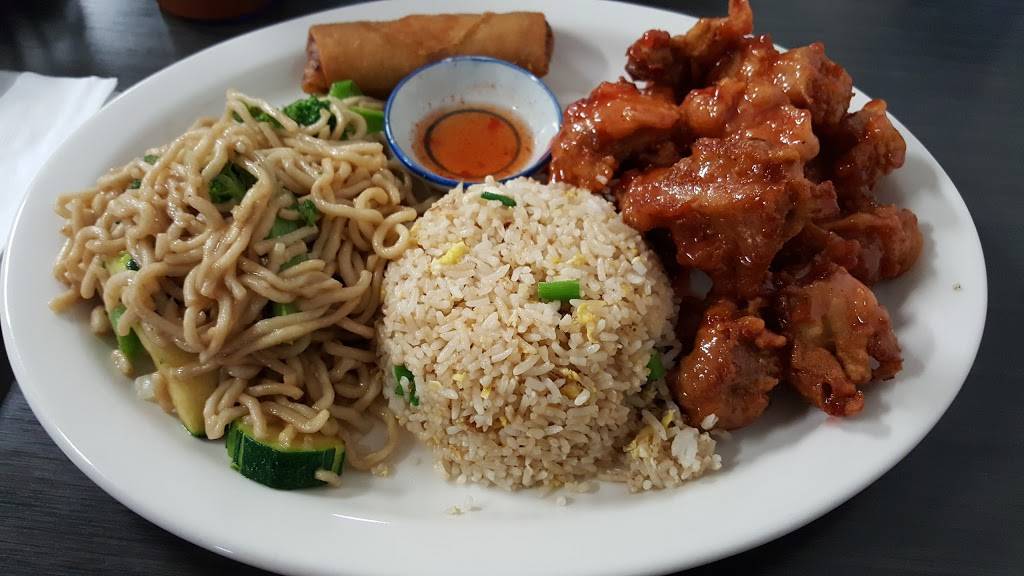 Thai Season | restaurant | 135 W Shaw Ave, Clovis, CA 93612, USA | 5592970307 OR +1 559-297-0307