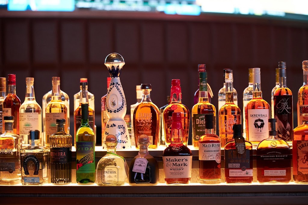 The Sporting Club | restaurant | 450 Summer St, Boston, MA 02210, USA | 6174766664 OR +1 617-476-6664